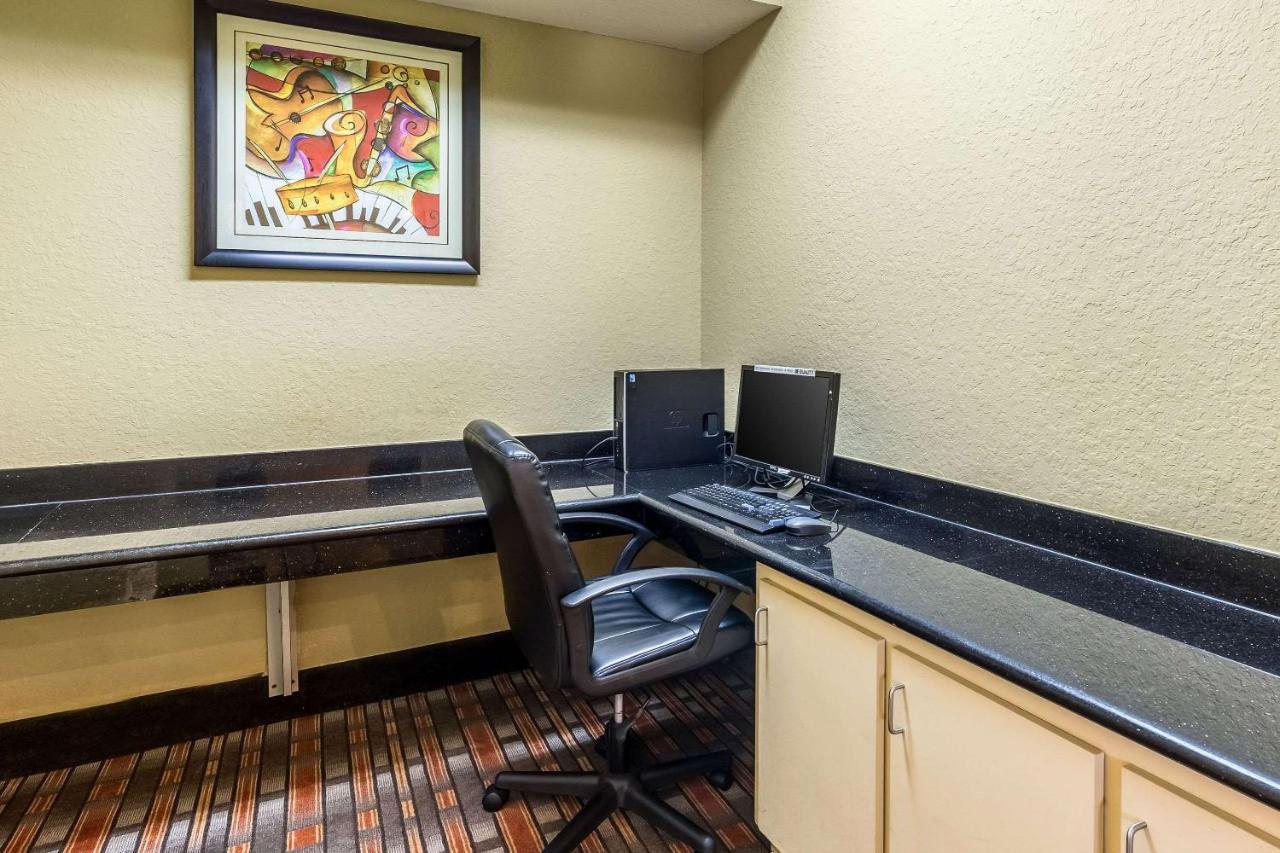 Quality Suites North Houston - Spring Westfield Εξωτερικό φωτογραφία